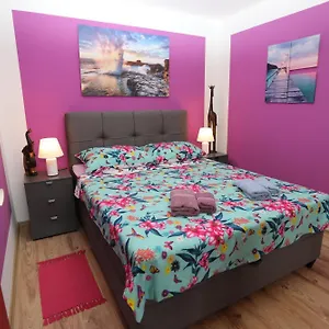 Loren Apartman